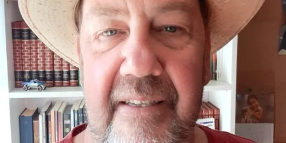 A Crônica da semana é de autoria de Mário Francisco Oberst Pavelec.