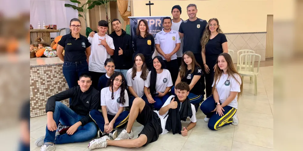 Atividade aconteceu na Escola Estadual Cívico-Militar Padre Carlos Zelesny