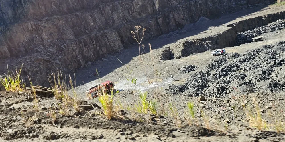 Equipes do Corpo de Bombeiros foram mobilizadas para a ocorrência