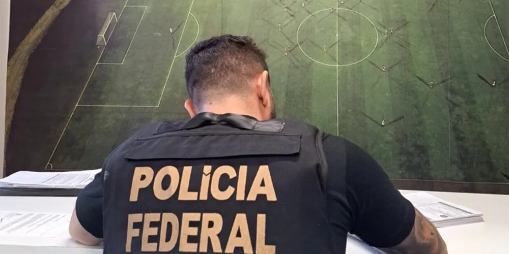 A Polícia Federal deflagrou, nesta quarta-feira (26), a Operação Jogo Limpo, para apurar possível manipulação de resultado de partida de futebol, realizada no interior de São Paulo