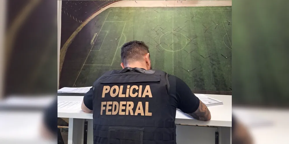 A Polícia Federal deflagrou, nesta quarta-feira (26), a Operação Jogo Limpo, para apurar possível manipulação de resultado de partida de futebol, realizada no interior de São Paulo