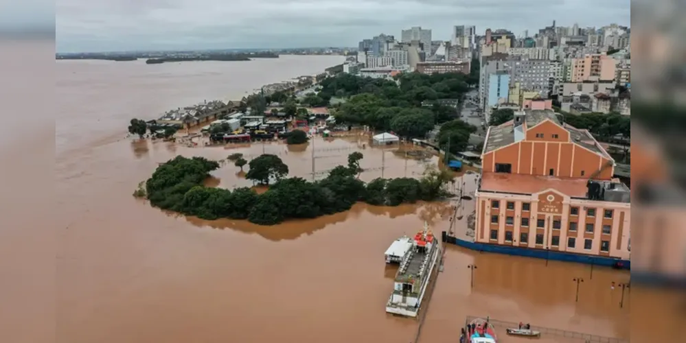 Lago Guaíba voltou a apresentar elevação de nível neste domingo (12)