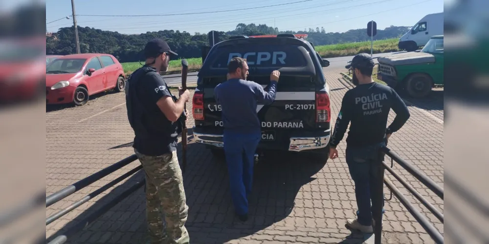 Homem foi levado para a Cadeia Pública de Castro