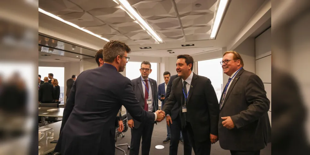 O encontro com representantes de fundos de pensão e empresários canadenses teve como objetivo apresentar os projetos de infraestrutura do Paraná