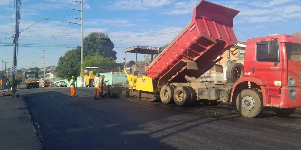 Já foram realizados aproximadamente 2,3 dos 3,3 quilômetros da via
