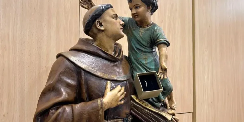 Paróquia produziu nove mil pedaços de bolo