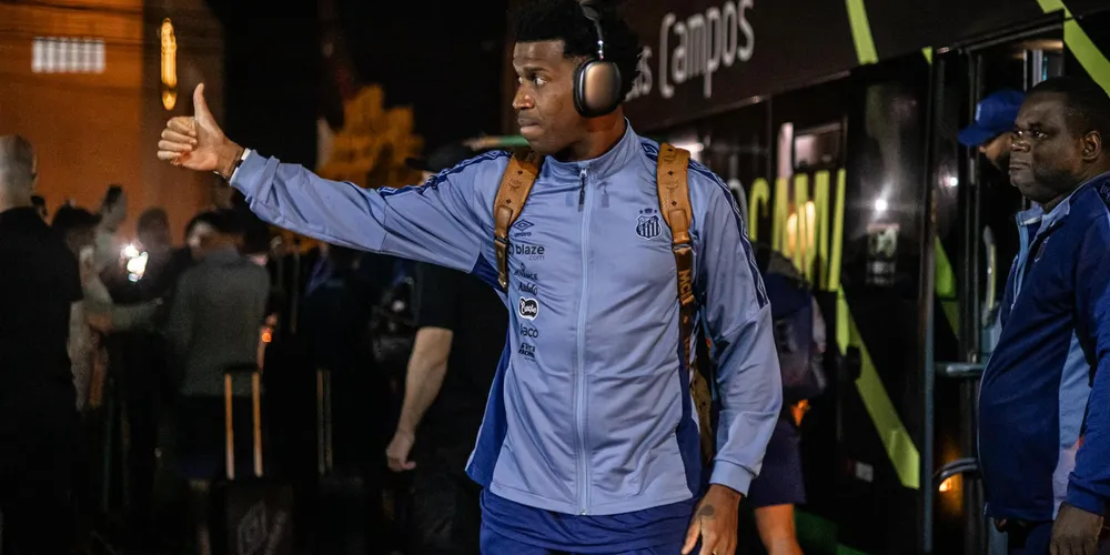 Atletas chegaram em Ponta Grossa por volta das 22h