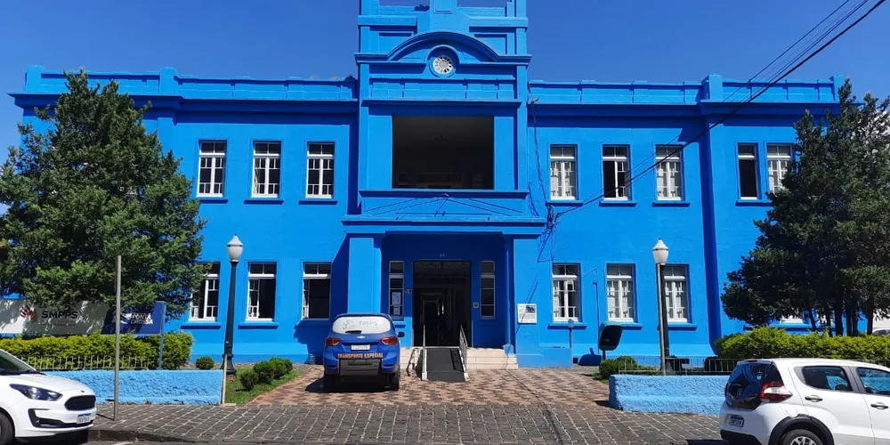 Prédio fica na rua Joaquim Nabuco, em Uvaranas