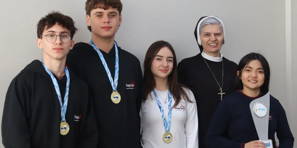 Alunos representaram o colégio em competições municipais e estaduais.