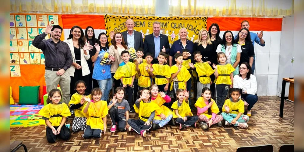 Presidentes visitaram uma creche e uma escola municipal de Carambeí