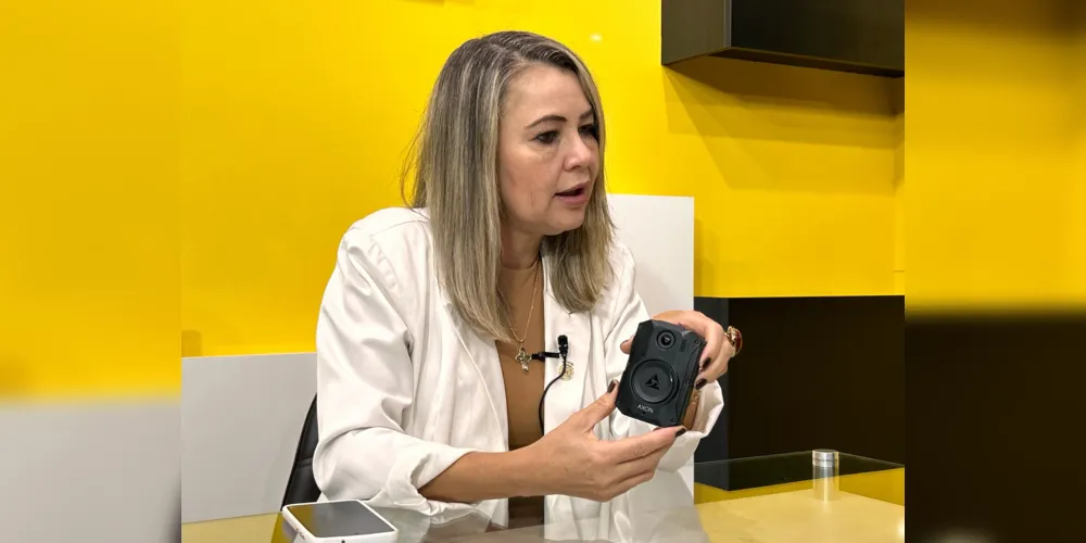 Tânia Sviercoski, secretária municipal de Cidadania e Segurança Pública, fala sobre o equipamento que possui a mesma tecnologia utilizadas pelas forças policiais dos Estados Unidos