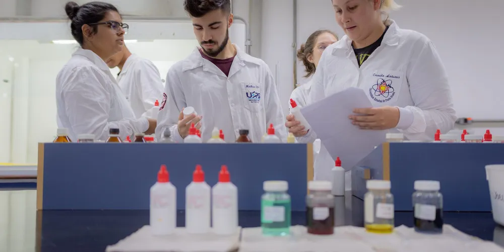 Bacharelado em Química Tecnológica tem motivos para comemorar