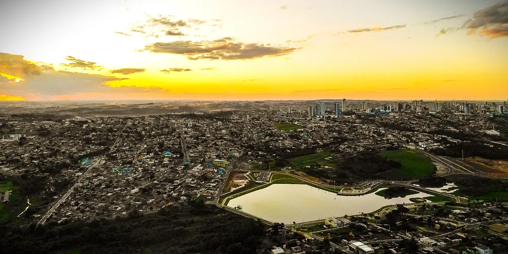 Vista aérea do Lago de Olarias, em Ponta Grossa
