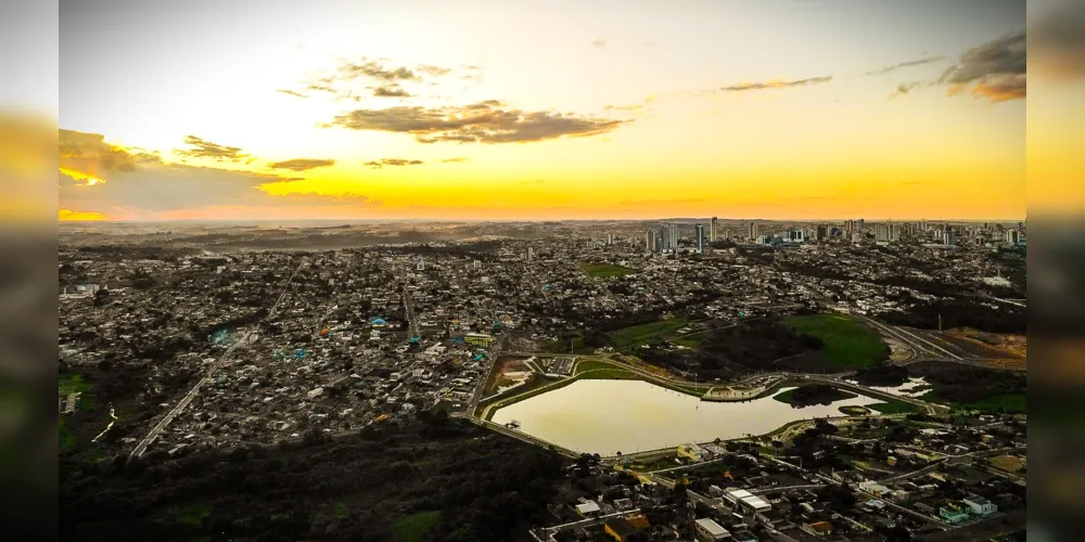 Vista aérea do Lago de Olarias, em Ponta Grossa