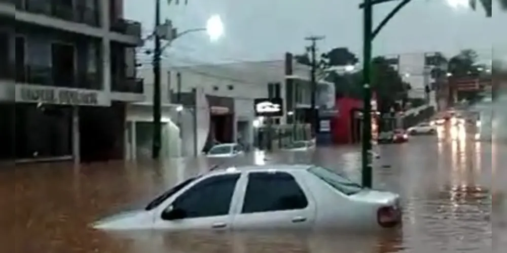 Imagens mostram centro da cidade ainda no final de 2023