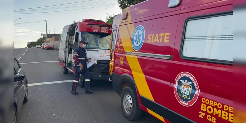 O homem encontrava-se inconsciente dentro da ambulância devido à gravidade dos ferimentos