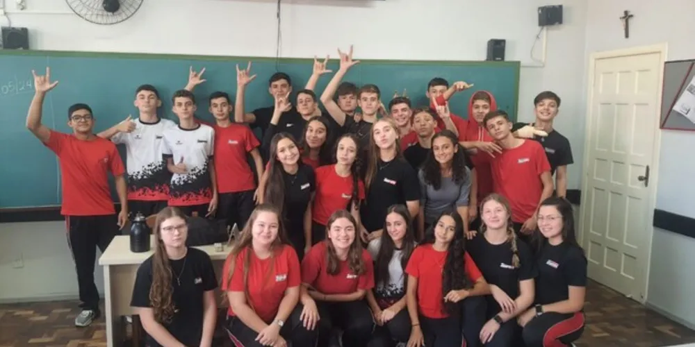 A proposta tem auxiliado os estudantes a se aprofundarem em diversos tópicos de estudo.