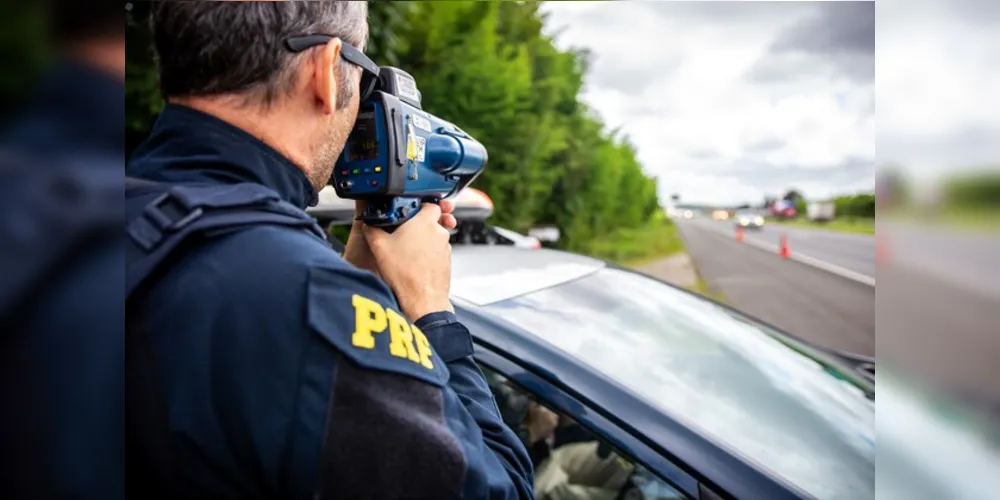 Fiscalizar a velocidade dos veículos na rodovia faz pare da rotina da PRF