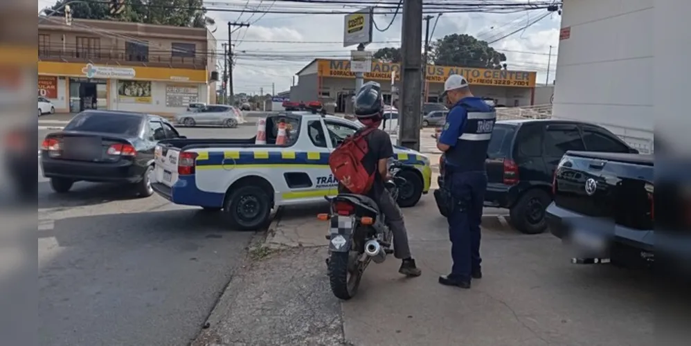 Diante dessa constatação, foram lavrados os autos e o condutor foi liberado