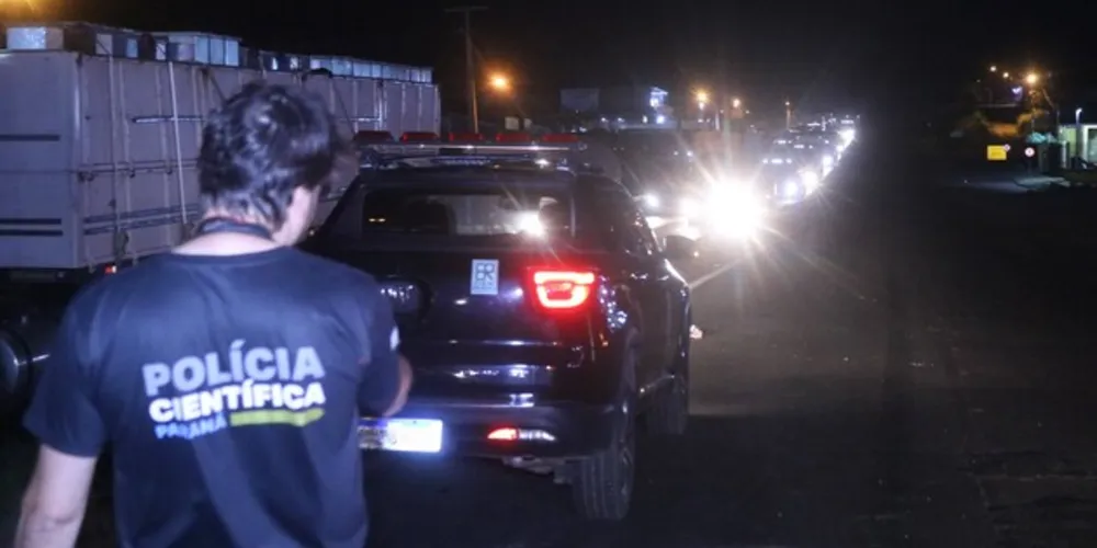 Equipe da Polícia Científica também foi acionada para realizar a perícia no local