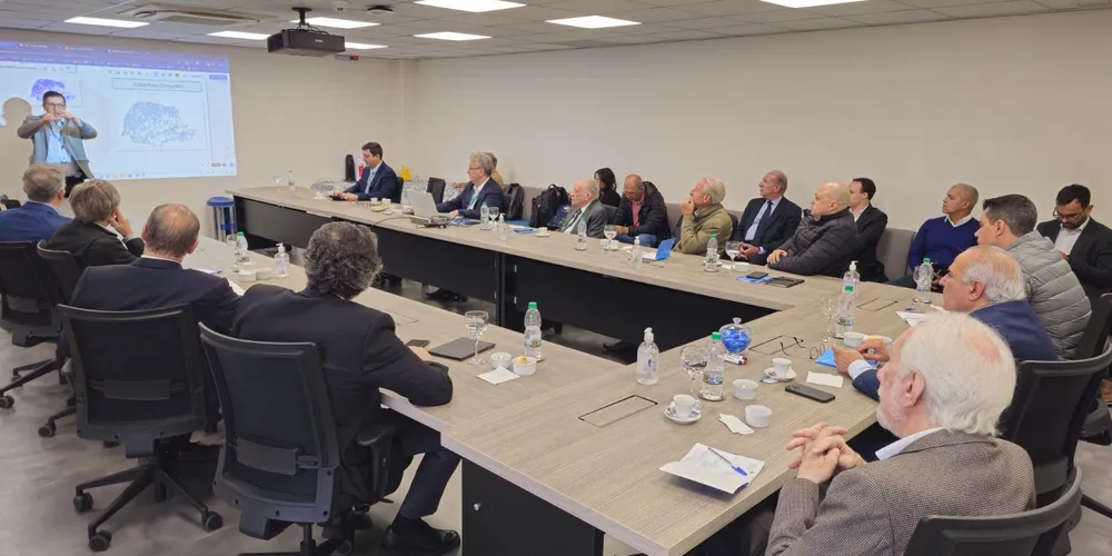 O grupo é composto pelas sete entidades representativas do setor produtivo paranaense