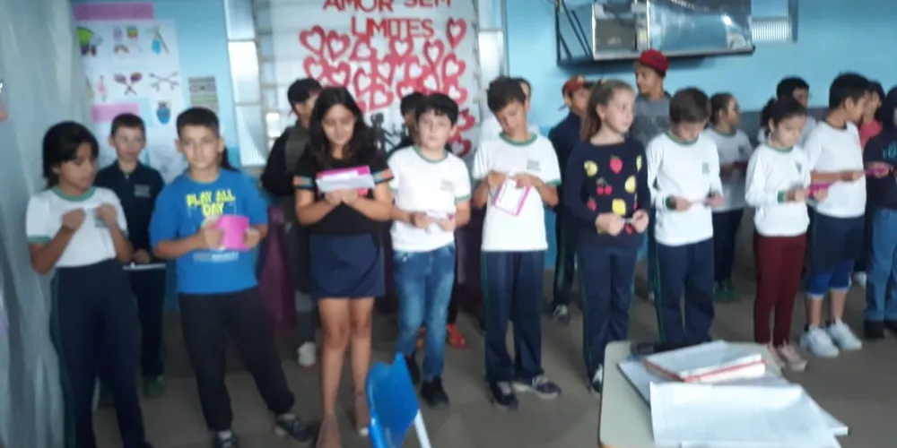 Relatos, apresentação e muitas produções permearam trabalho dos educandos