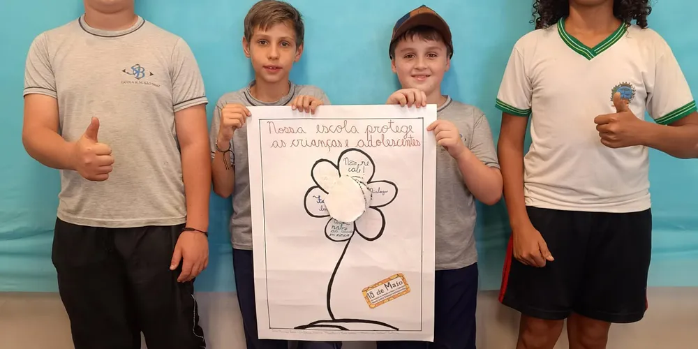 A proposta teve como intuito informar e sensibilizar os educandos sobre o tema.