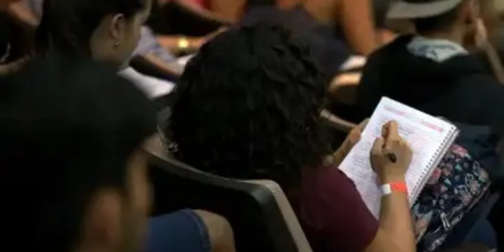 Alinhada ao compromisso de contribuir com o desenvolvimento de jovens talentos, a Rumo, maior concessionária de ferrovias do país, está com inscrições abertas para o seu programa Jovem Aprendiz.