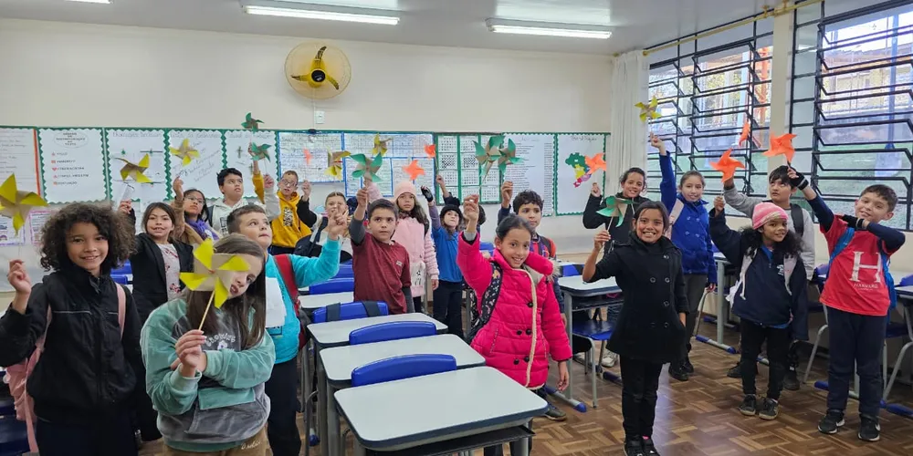 Uma das atividades realizadas pela turma consistiu na elaboração de cata-ventos