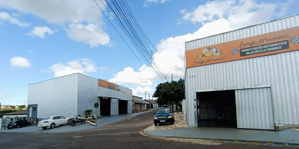 Oficina é especializada em veículos nacionais e importados