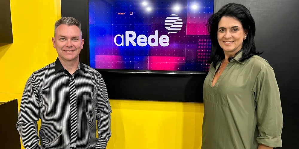 ‘ABBA The History’ apresenta o show ‘Voyage in Concert’ em Ponta Grossa, com coreografias e figurinos fieis, com elenco formado por cantores e músicos selecionados, no clube Ponta Lagoa. Assista a live e veja como concorrer no sorteio de ingressos realizado pelo Portal aRede.