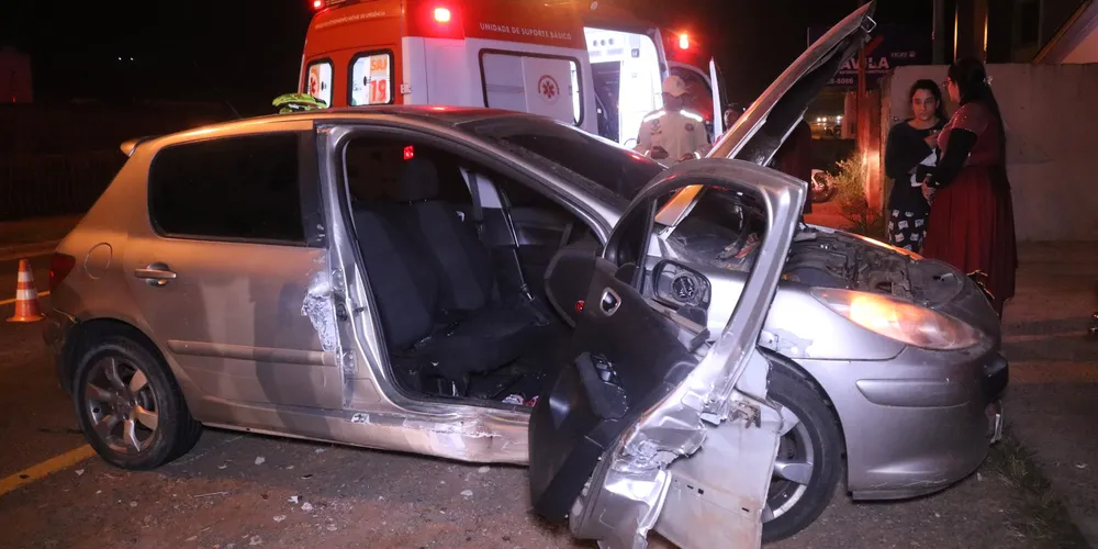 Acidente aconteceu na noite desta quarta-feira em Uvaranas
