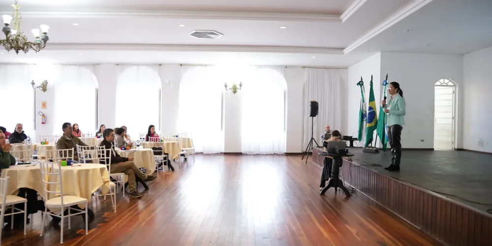 A oficina contou com a presença de autoridades municipais