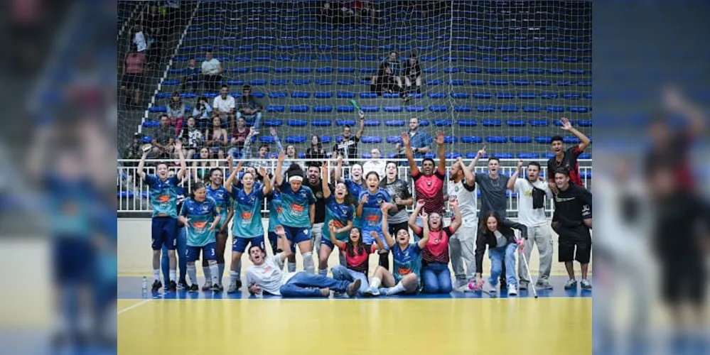 A equipe vencedora levou para casa troféu, medalhas e uma premiação em dinheiro