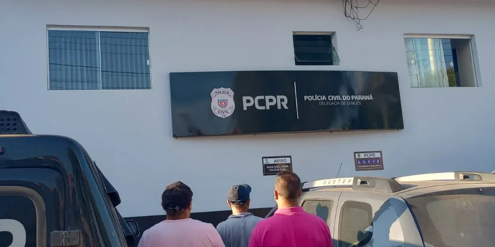 Com o suspeito, foram encontrados alguns pertences das vítimas