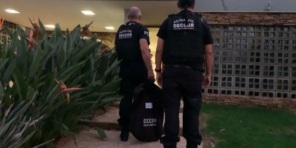 Entre os investigados estão os presidentes de dois sindicatos, um patronal e outro laboral