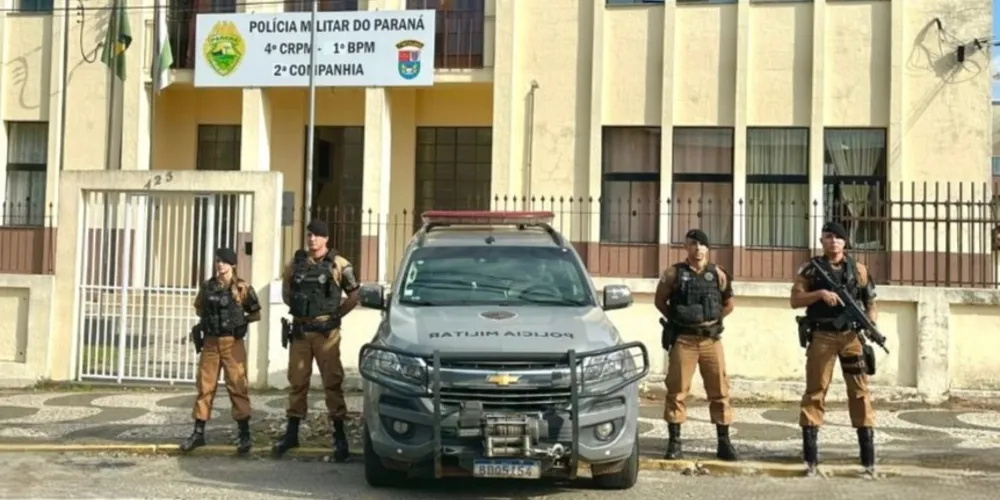 Após a conclusão do curso, os policiais conquistaram o direito de ostentar o braçal com letras douradas da Rotam