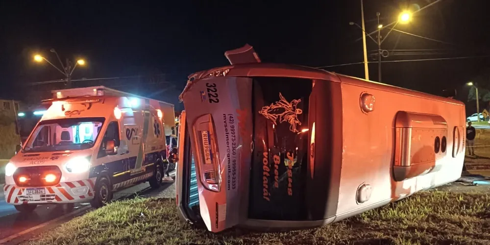 Acidente aconteceu no início da noite desta quarta-feira, na localidade do Tronco