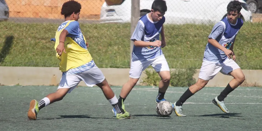 Equipes do Sub-11, 13, 15 e 17 disputam os troféus e as medalhas