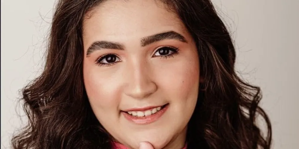 Livro é escrito pela estudante Rafaela Jacob