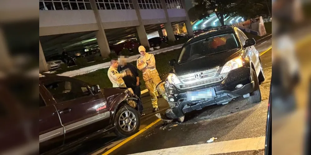 Acidente aconteceu na noite deste domingo (07)