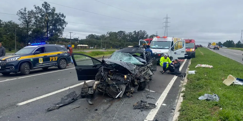 O acidente aconteceu na Rodovia do Xisto-BR-476, em Araucária