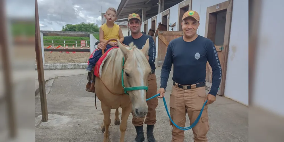 Terapia com cavalos oferecida pela PMPR colabora na qualidade de vida de pessoas com deficiência