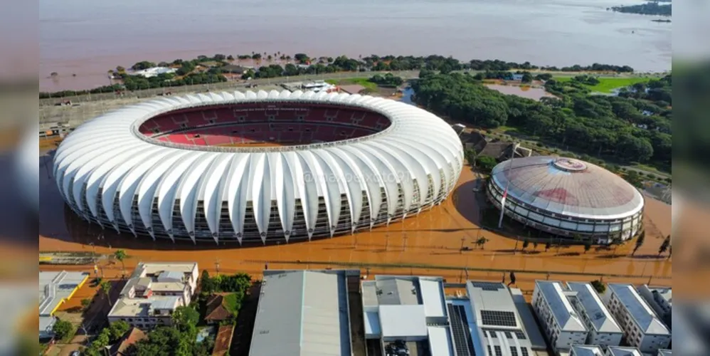 Estádio Beira-Rio, do Inter, fica ao lado do Guaíba