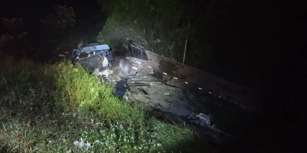 Acidente aconteceu na noite dessa sexta-feira (24)