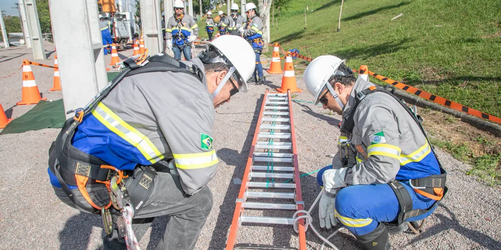 O objetivo é capacitar os participantes para oportunidades profissionais no setor elétrico