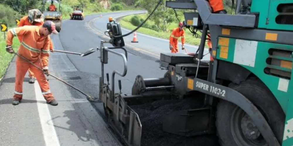 A unidade técnica do TCE-PR encontrou seis irregularidades comuns aos dois certames