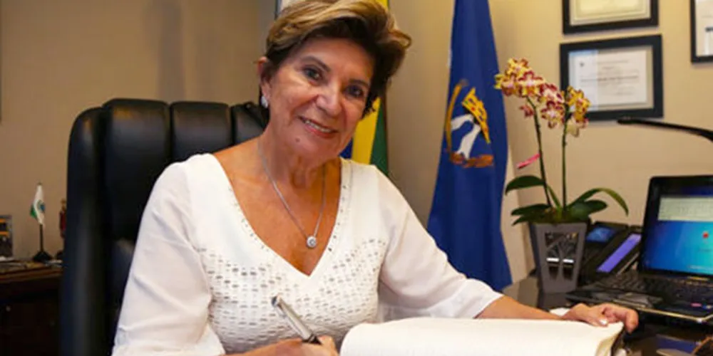 Elizabeth Schmidt assinará edital de licitação do transporte coletivo