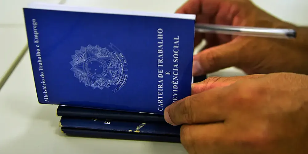 O reajuste do salário mínimo será aplicado a partir de janeiro de 2026, com efeito em fevereiro