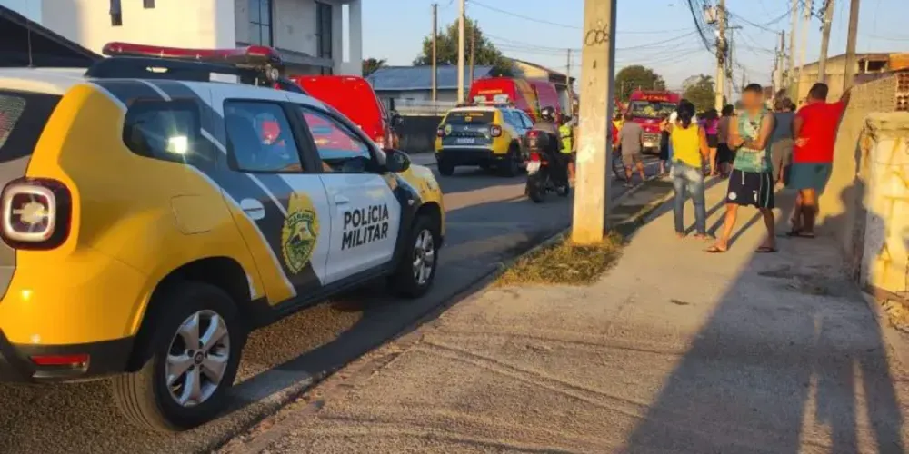 Briga entre vizinhos acaba com três esfaqueados em Pinhais